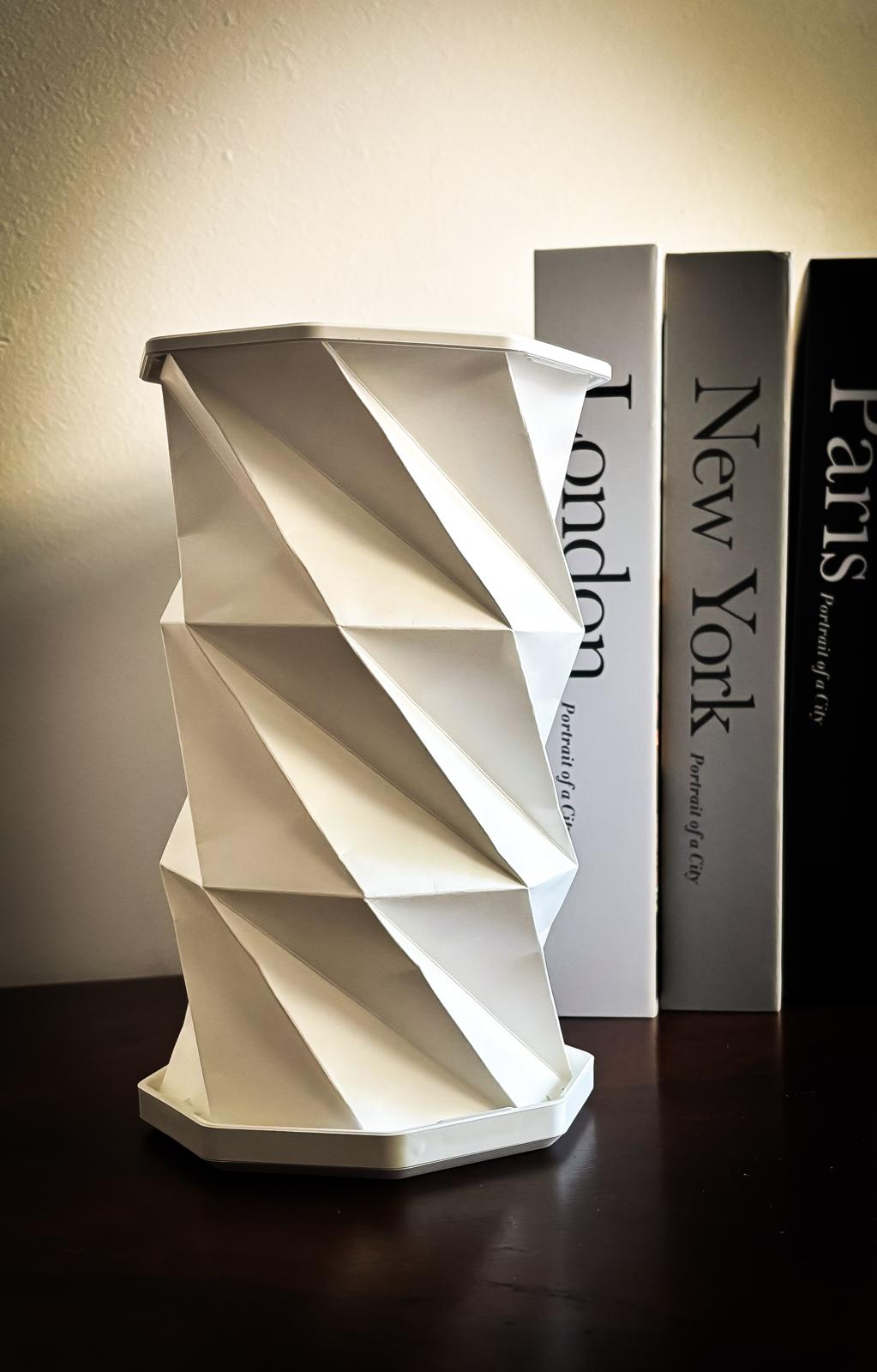 Lámpara LED extensible táctil.